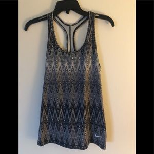 New Nike work out tank